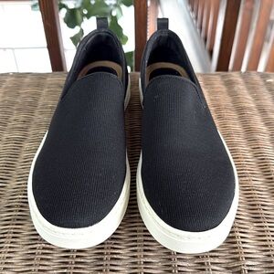 Sofft Somers Slipons Black Knit Sneakers Women’s Size 9